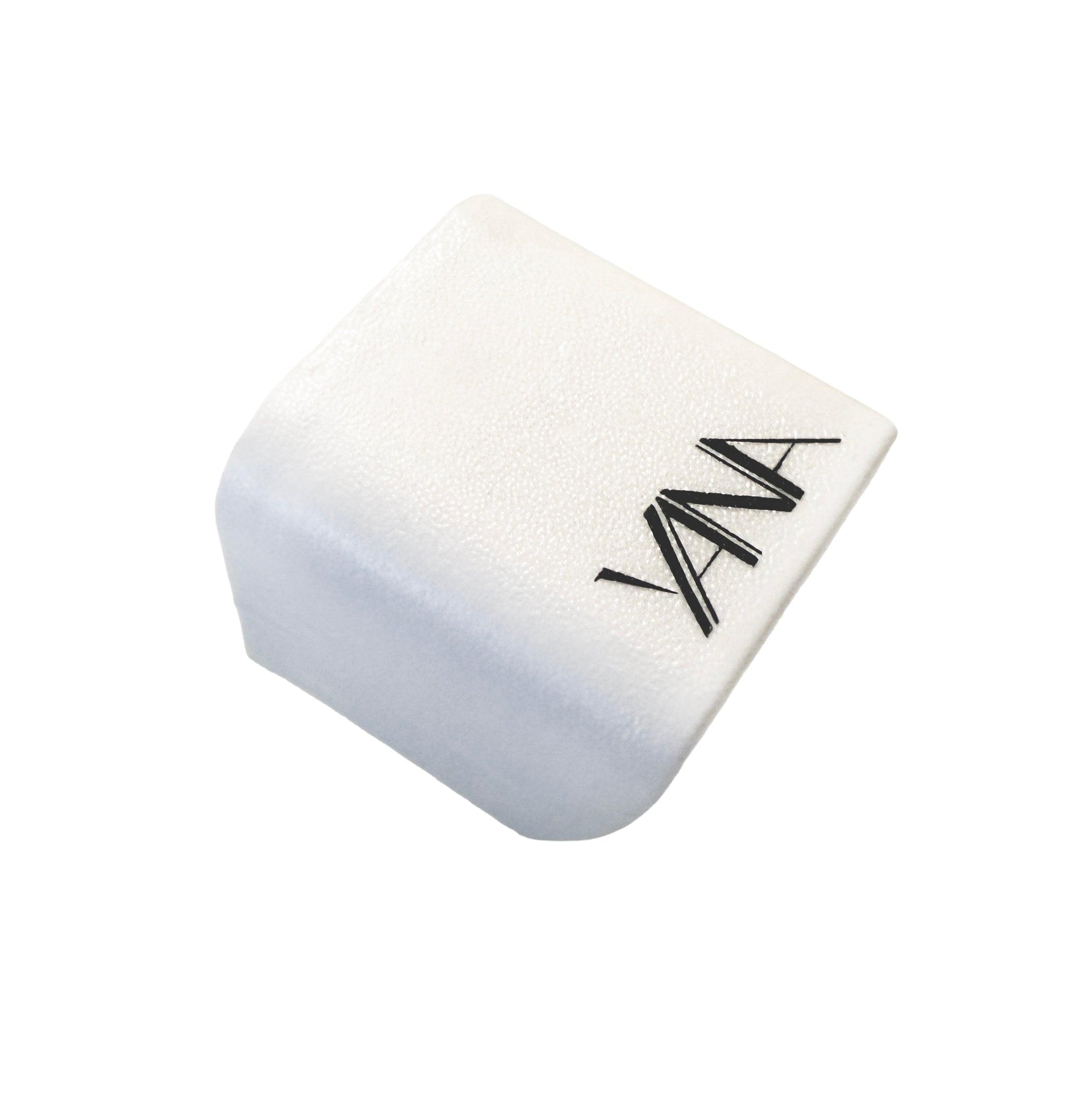 Cat Eye Magnet